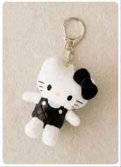 ★新品★ハローキティ LOWRYSFARM Me%キーホルダー ブラックキルト