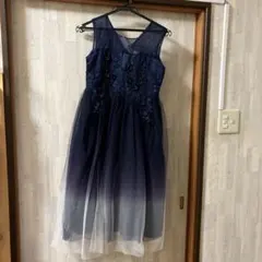 ネイビーグラデーション刺繍ワンピース　150センチ　発表会　結婚式