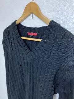 vネックセーター