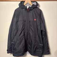 テック ナイロンジャケット