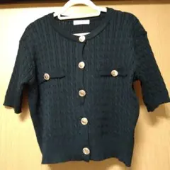 ケーブルニットカーディガン