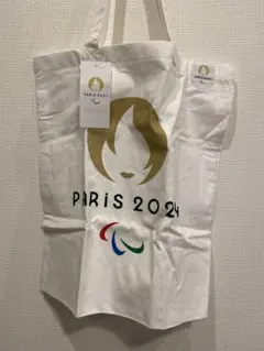 パリ2024オリンピックのロゴがデザインされたとても素敵なキャンバストートバッグ