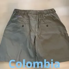 Columbia カーキ　ショートパンツ