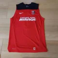 NIKE - 浦和レッズ　ノースリーブ　トレーニングウェア 支給非売品NIKE 浦和レッズ 2013 監督コーチ トレーニングトップ
