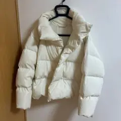 ホワイト ダウンジャケット