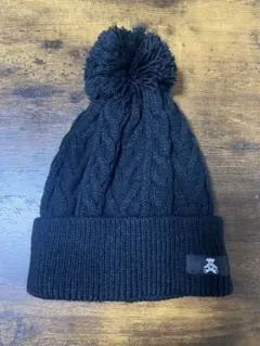 【ウィルソンベア】ポンポン付きニット帽(ブラック)