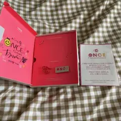 TWICE ONCE入会特典　ピンバッジ　会報付き