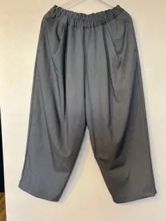 値下げ！美品！her. ツータックワイドパンツ　hug hug グレー