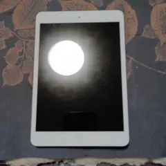 Apple iPad mini 本体 A1432 シルバー