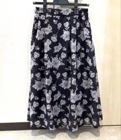 新品⭐︎ハニーズ　スカート　花柄のサムネイル