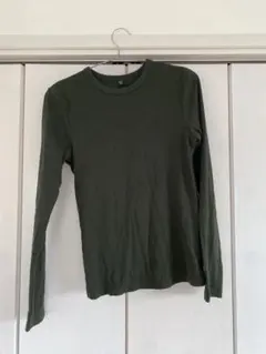 リブロンT グリーン　ユニクロ　UNIQLO