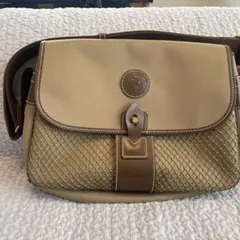 ⭐️未使用級⭐️ハンティングワールド ショルダーバッグ　サファリトゥデイ 旅のお供に『サファリ トゥディ』 | ハンティングワールド