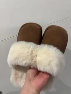 ムートンサンダル