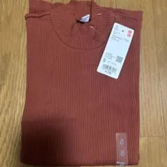 ユニクロ　リブハイネックt