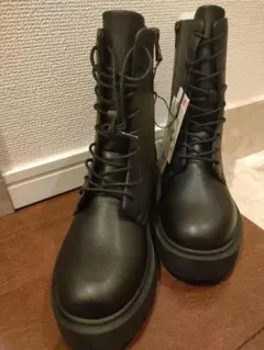 ユニクロ：C　タグ付　稀少22.5　コンフィールタッチレースアップショートブーツ