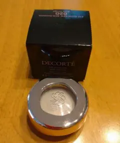 コスメデコルテ　アイグロウジェム　スキンシャドウ02G