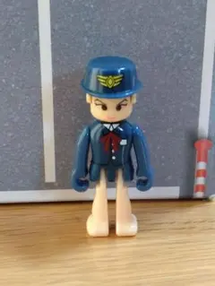 プラキッズ　女性乗務員