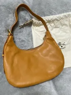 新品未使用　イルビゾンテ　イタリア製　本革　レザー　バッグ　月型