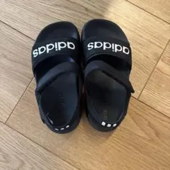adidas 黒 サンダル　17.0cm