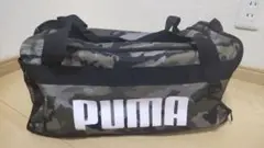 PUMA 迷彩ダッフルバッグ