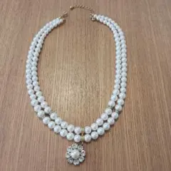 二重パールネックレス　 花型ストーン付き