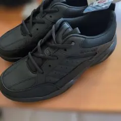 新品タグ付き SPALDING 4E ブラックスニーカー 26.5cmお買い得のサムネイル