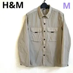 H&M ナイロン製ベージュボタンアップシャツ　ジッパーポケット　Mのサムネイル