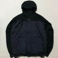 2025年最新】OAKLEYマウンテンパーカーの人気アイテム - メルカリ