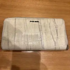 DIESEL 長財布 ラウンドファスナー クロコ型押しのサムネイル