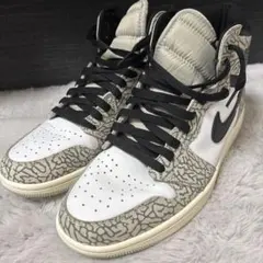 ぱ*ち様 Nike Air Jordan 1 ホワイトセメント 即購入OK - メルカリ