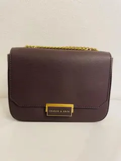 【CHARLES & KEITH】【美品】ダークブラウンショルダーバッグ