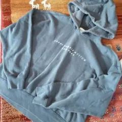 Abercrombie & Fitch グレー パーカーのサムネイル