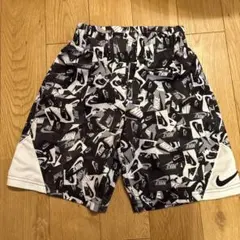 NIKEナイキ短パン130-140キッズS