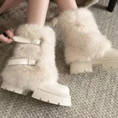 アイボリー ファー バックル 厚底ブーツ