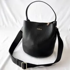 良品 フルラ ダナエ 2way ショルダーバッグ 斜めがけ レザー ブラック