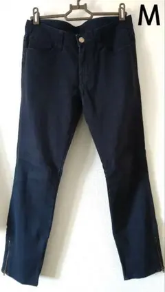 ネイビー スリムフィット カジュアルパンツ