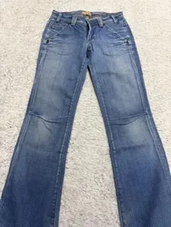 ヤヌーク　フレアライトブルーデニムパンツ