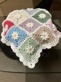 ハンドメイド　モチーフ編み　グラニースクエア　マルチカバー　カラフル