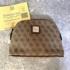 新品 DOONEY&BOURKE ロゴ 総柄 ポーチ ベージュ ブラウンのサムネイル