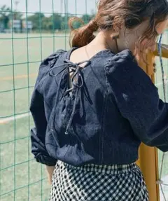 ティティベイト♡バックレースアップデニムブラウスのサムネイル