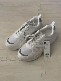 【新品未使用】GU 厚底スニーカー　ホワイト