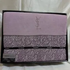 2026年最新】イブサンローラン 綿毛布の人気アイテム - メルカリ