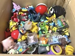 ポケモンフィギュア　約60個まとめ売り