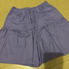 紫色フリルハーフパンツ
