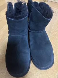 UGGブラックムートンブーツ リボン付き