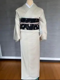 【未使用品・トール】東レシルック色無地ベージュ地紋あり（誂え手縫い）【裄丈65】
