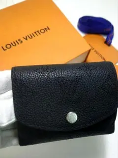 ルイヴィトン ポルトフォイユ イリス コンパクト財布 マヒナ ブラック