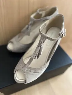 アンタイトル　タッセル　オープントゥパンプス