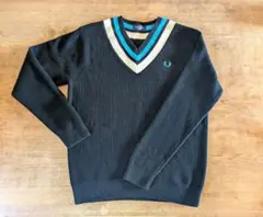 FRED PERRY Vネックセーター ブラック