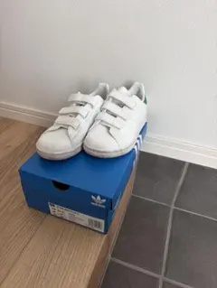 キッズスニーカーadidas Stan Smith 12K ホワイト/グリーン